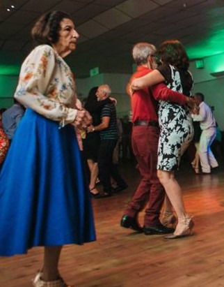 O valsear de Carolina. Uma reflexão para a superação. O valsear de Carolina. Uma reflexão para a superação.
